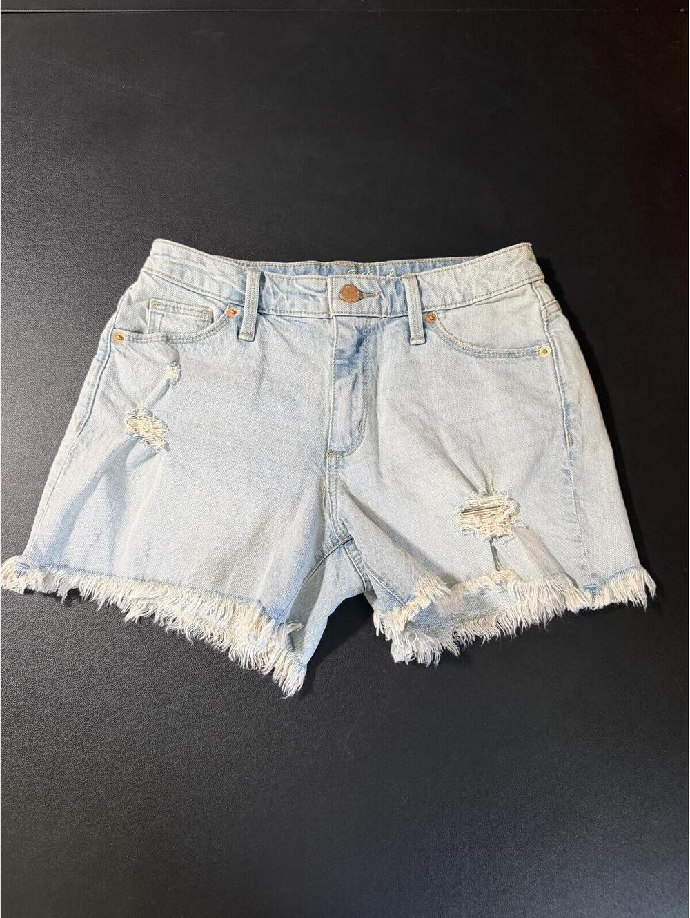 Universal‎ Thread Light Wash Distressed Denim Shorts Frayed Hem Size 0/25